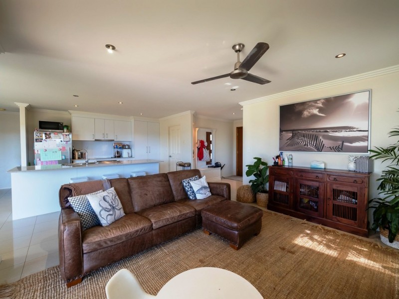19 Seacrest Drive, Wondunna QLD 4655