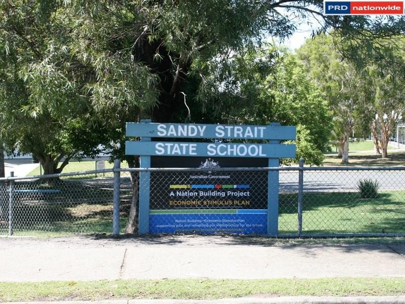 63 Cunningham Street, Urangan QLD 4655