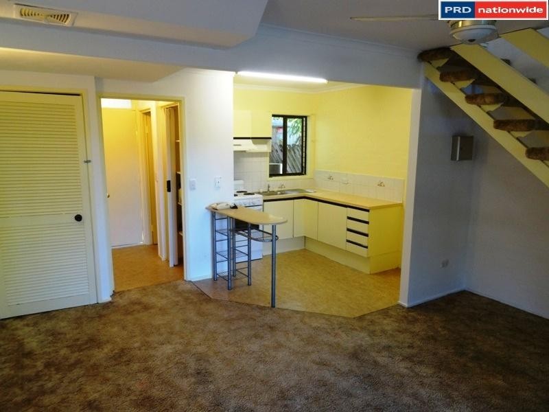 5/10 Denmans Camp Road, Torquay QLD 4655