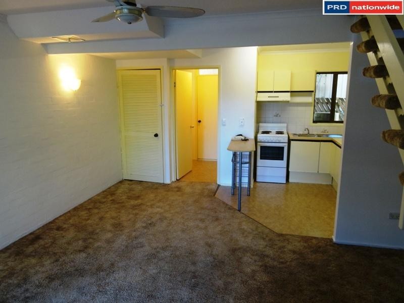 5/10 Denmans Camp Road, Torquay QLD 4655