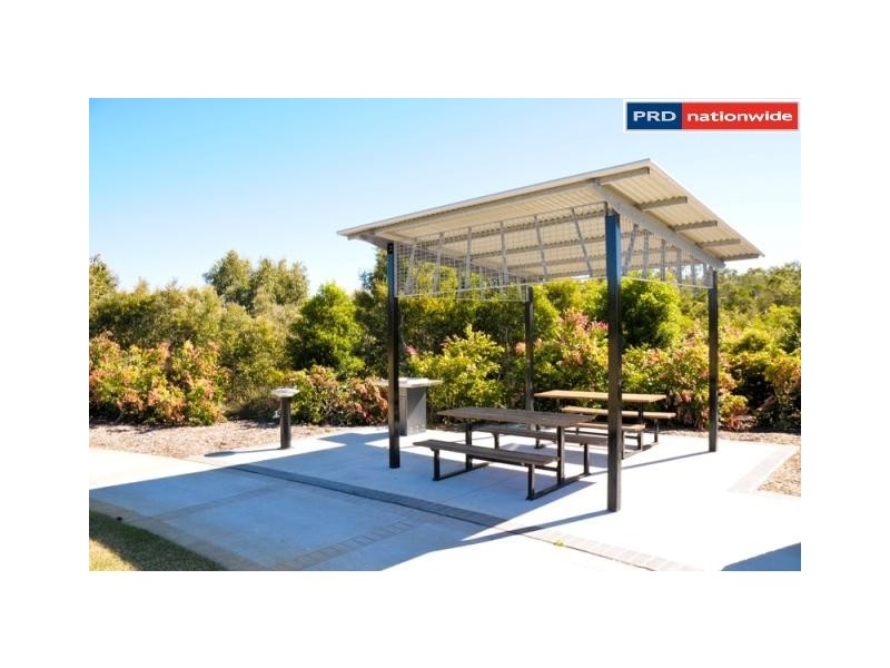 27 Parklands Boulevard, Wondunna QLD 4655