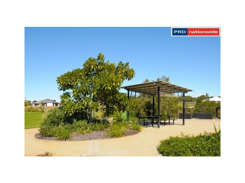 27 Parklands Boulevard, Wondunna QLD 4655