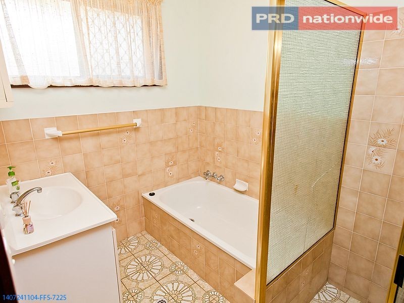 2 Parkway Drive, Scarness QLD 4655