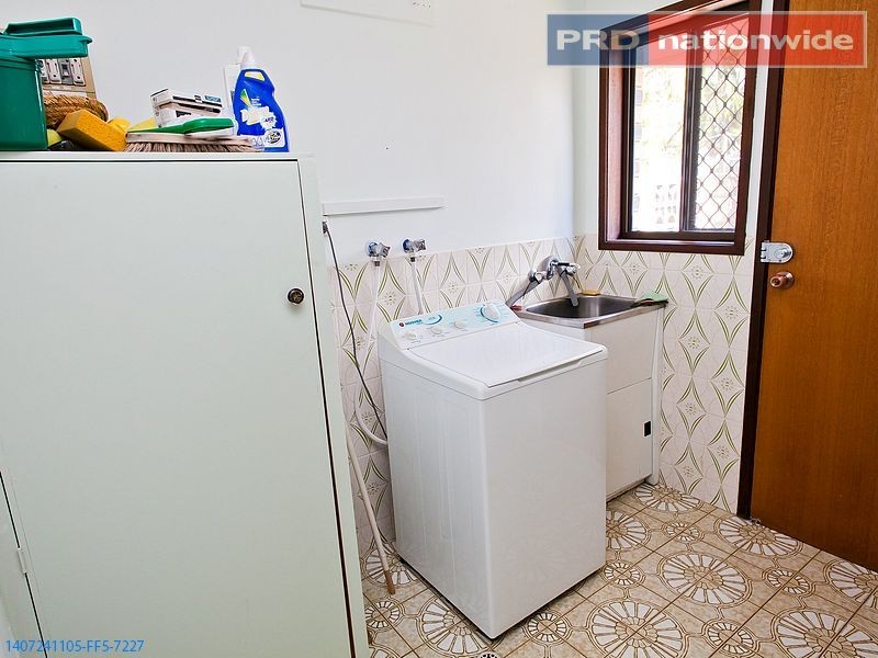 2 Parkway Drive, Scarness QLD 4655