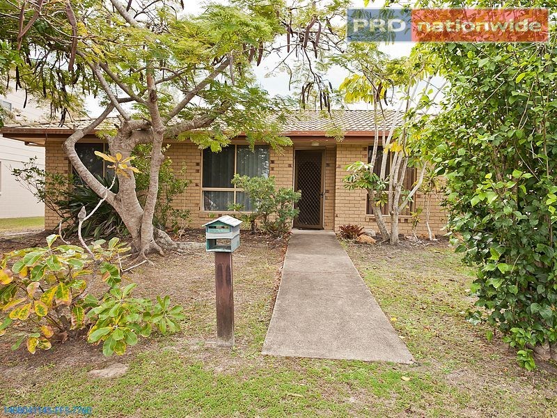 11 Ross Street, Urangan QLD 4655