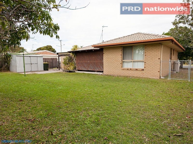 11 Ross Street, Urangan QLD 4655
