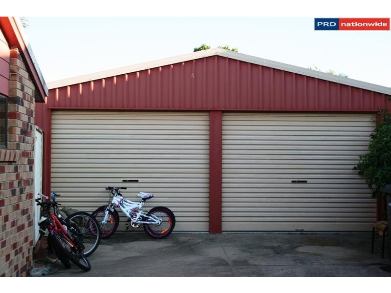 12 Aimee Drive, Urangan QLD 4655