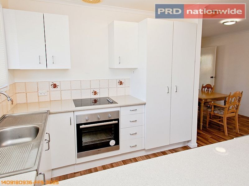 36 Drummond Street, Urangan QLD 4655