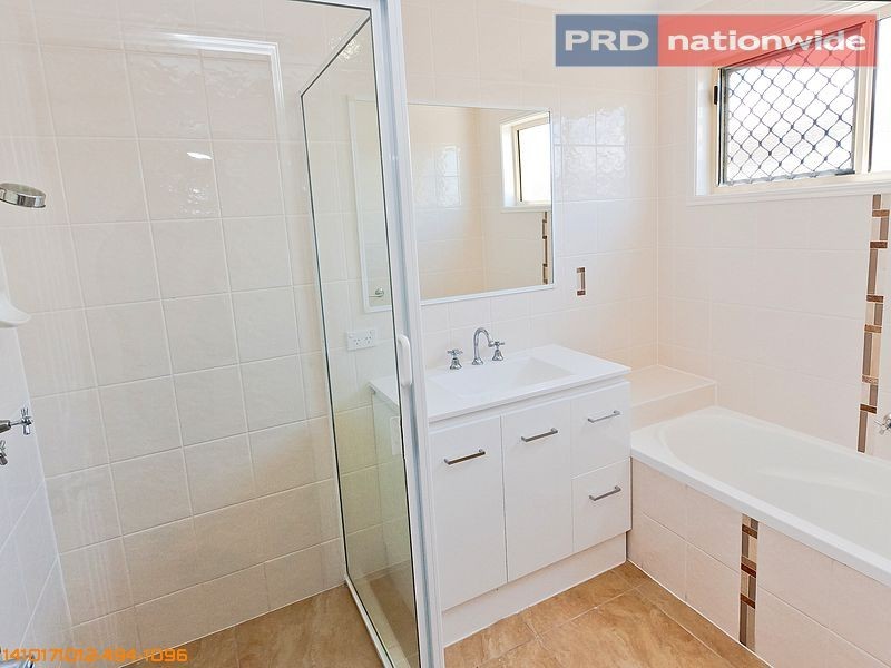 4 Earl Saint Vincent Circuit, Eli Waters QLD 4655