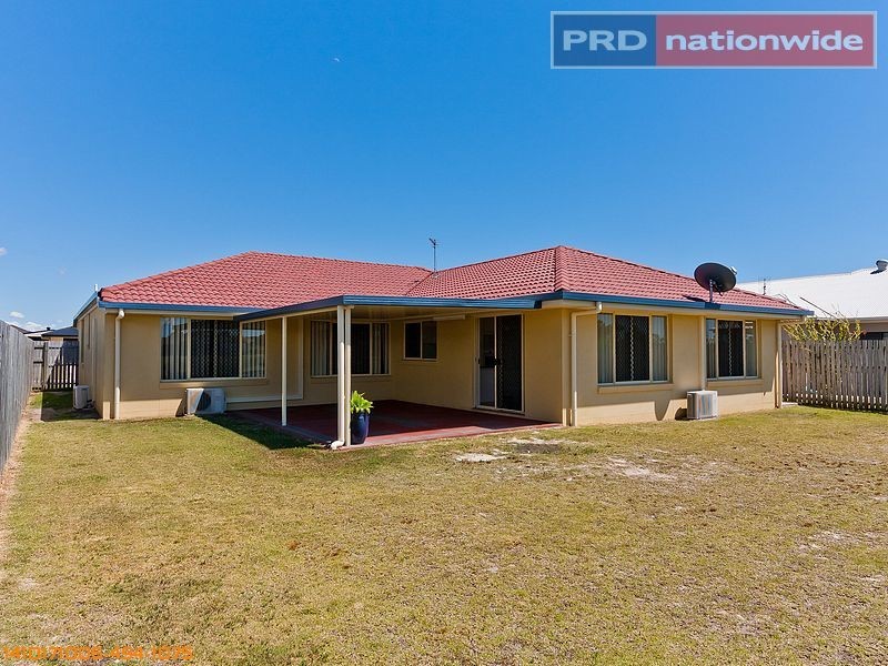 4 Earl Saint Vincent Circuit, Eli Waters QLD 4655