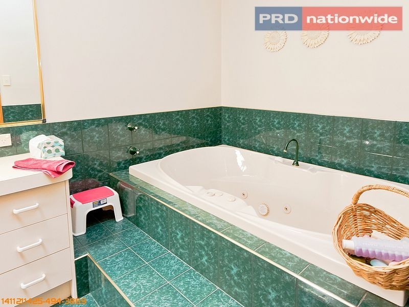 2 Keppel Court, Kawungan QLD 4655