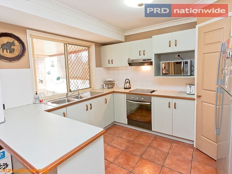 33 Thornbill Drive, Eli Waters QLD 4655