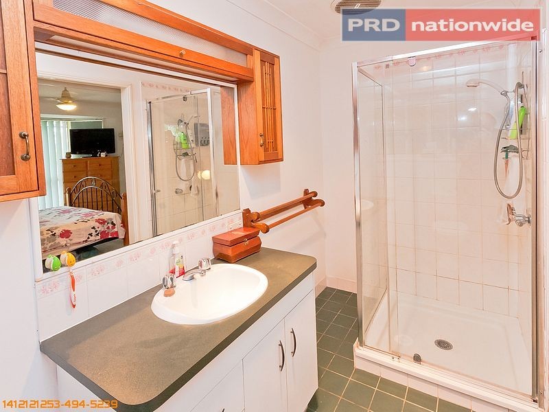 33 Thornbill Drive, Eli Waters QLD 4655