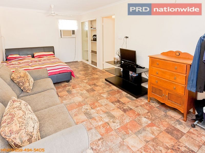 33 Aimee Drive, Urangan QLD 4655