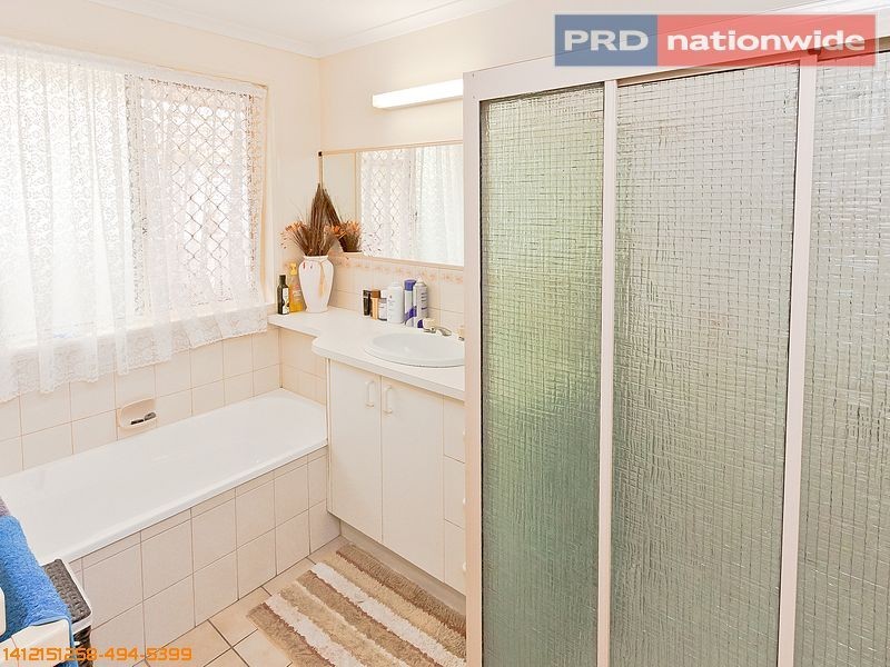 33 Aimee Drive, Urangan QLD 4655