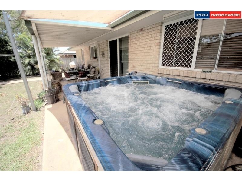 17 Madeleine Street, Torquay QLD 4655