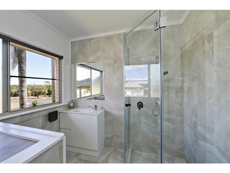 309 Torquay Terrace, Torquay QLD 4655
