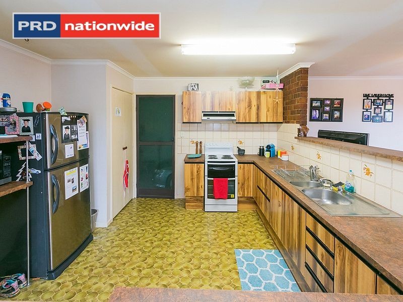 17 Bruce Street, Torquay QLD 4655