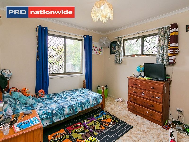 17 Bruce Street, Torquay QLD 4655