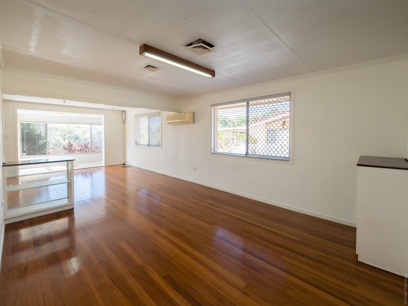 196 Esplanade, Point Vernon QLD 4655