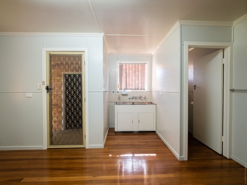 196 Esplanade, Point Vernon QLD 4655