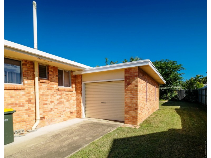 196 Esplanade, Point Vernon QLD 4655