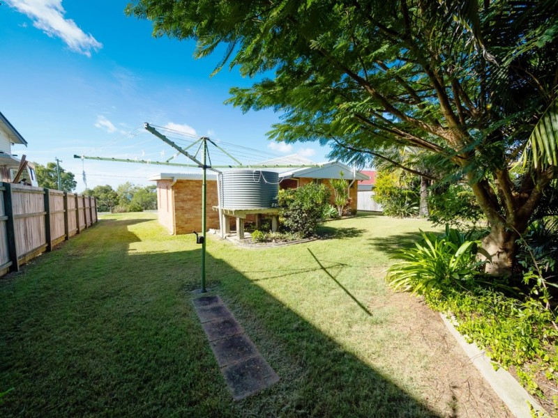 196 Esplanade, Point Vernon QLD 4655