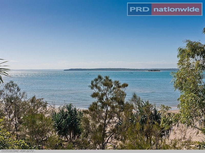 1/2 James Street, Urangan QLD 4655