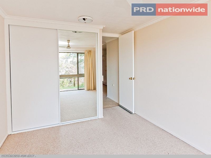 1/2 James Street, Urangan QLD 4655