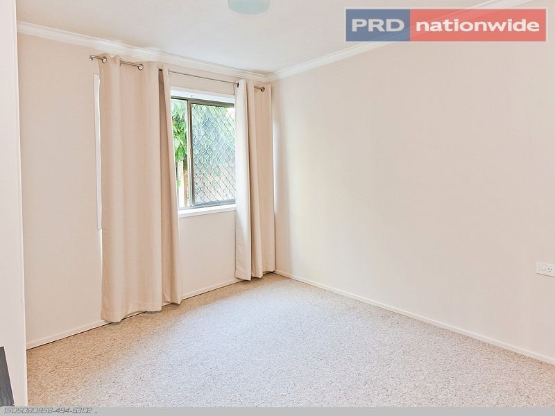 1/2 James Street, Urangan QLD 4655