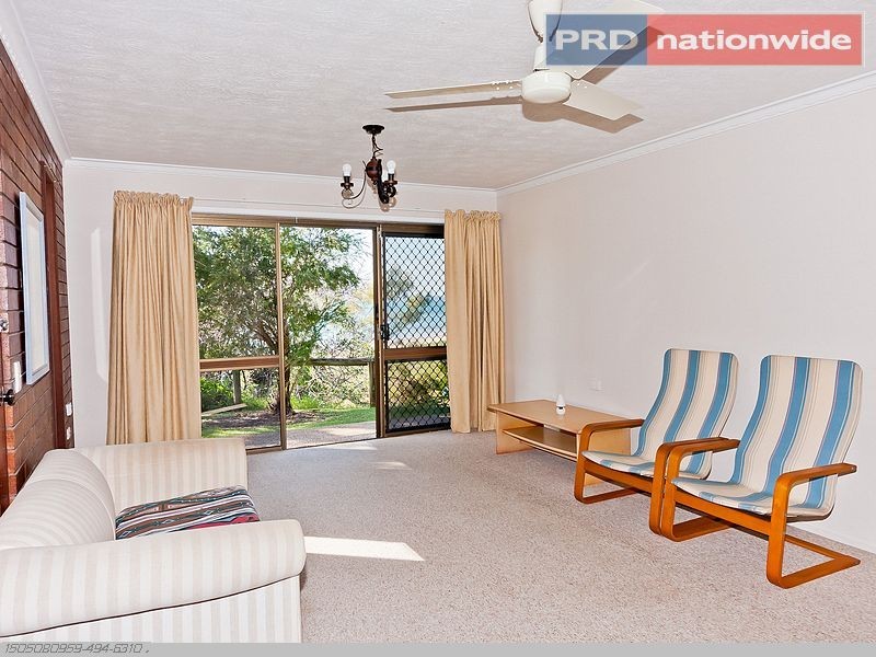 1/2 James Street, Urangan QLD 4655
