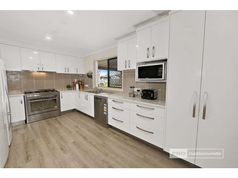 4 Merrilyn Court, Urangan QLD 4655