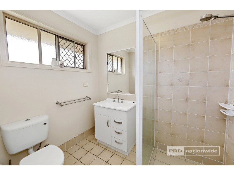 4 Merrilyn Court, Urangan QLD 4655