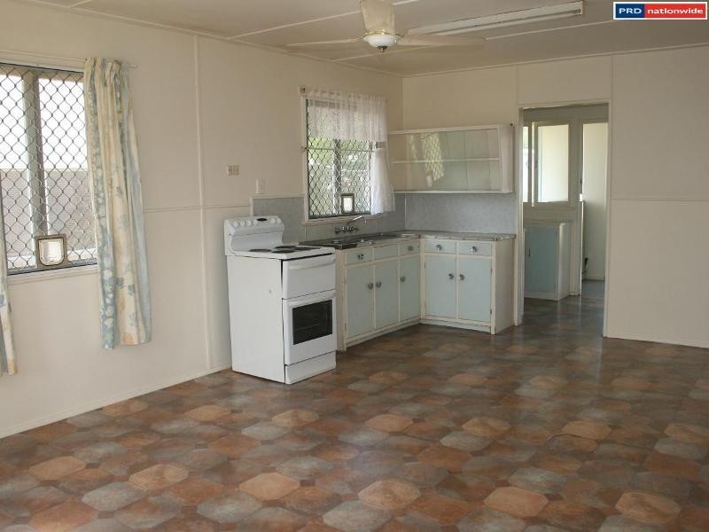 7 Ocean Street, Torquay QLD 4655
