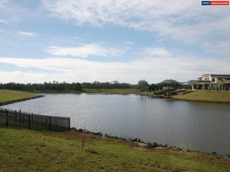 17 Bounty Circuit, Eli Waters QLD 4655