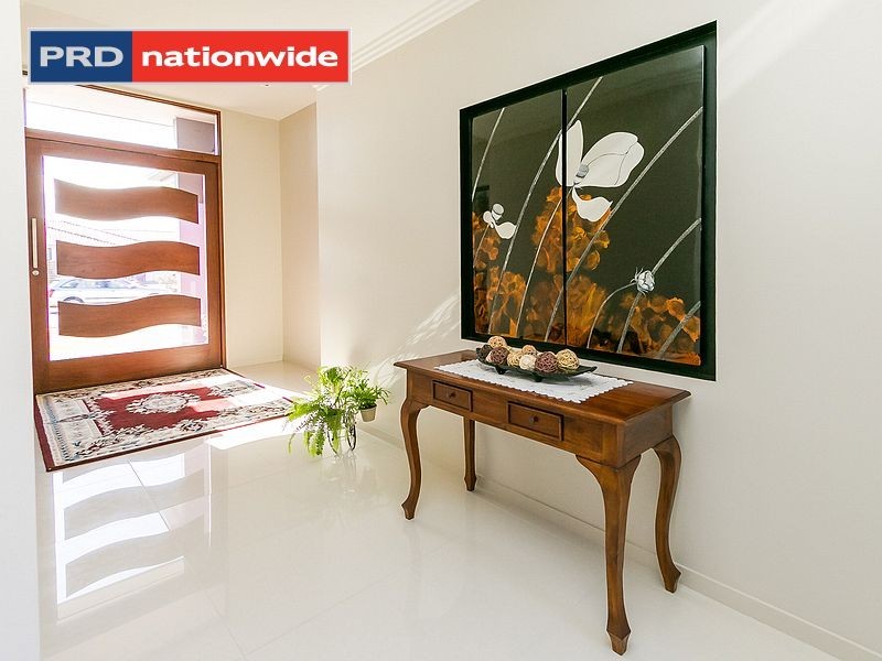 5 Bounty Circuit, Eli Waters QLD 4655