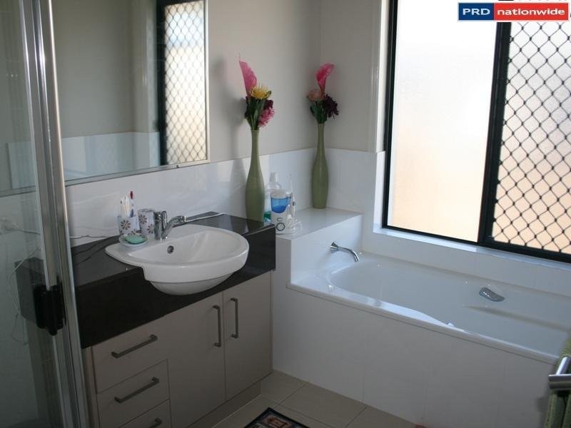 213 Long Street, Pialba QLD 4655