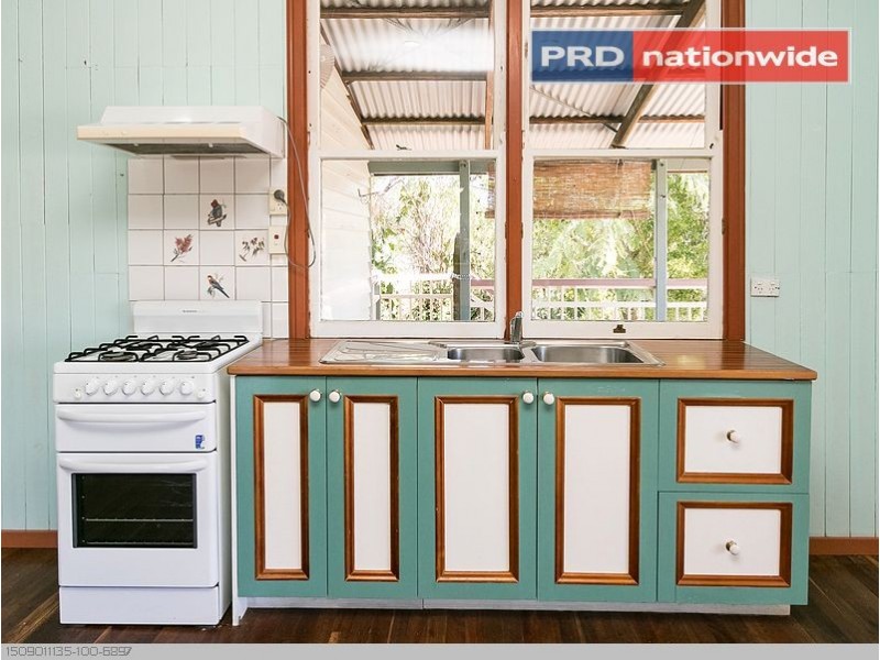 99 Long St, Point Vernon QLD 4655