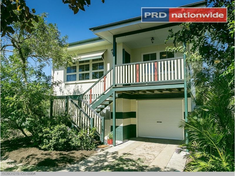19 Ocean Street, Torquay QLD 4655