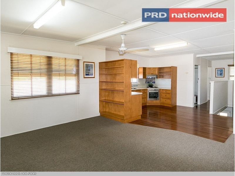 19 Ocean Street, Torquay QLD 4655