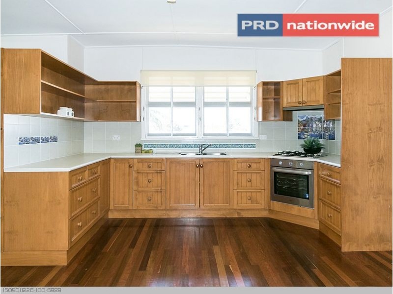 19 Ocean Street, Torquay QLD 4655