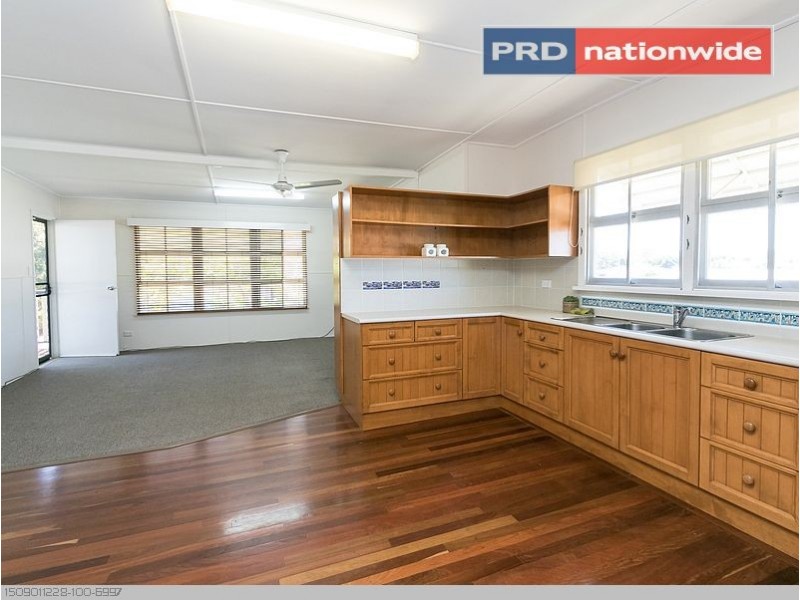 19 Ocean Street, Torquay QLD 4655