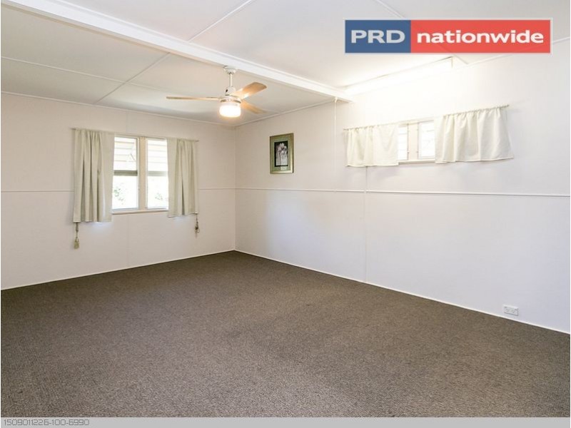 19 Ocean Street, Torquay QLD 4655