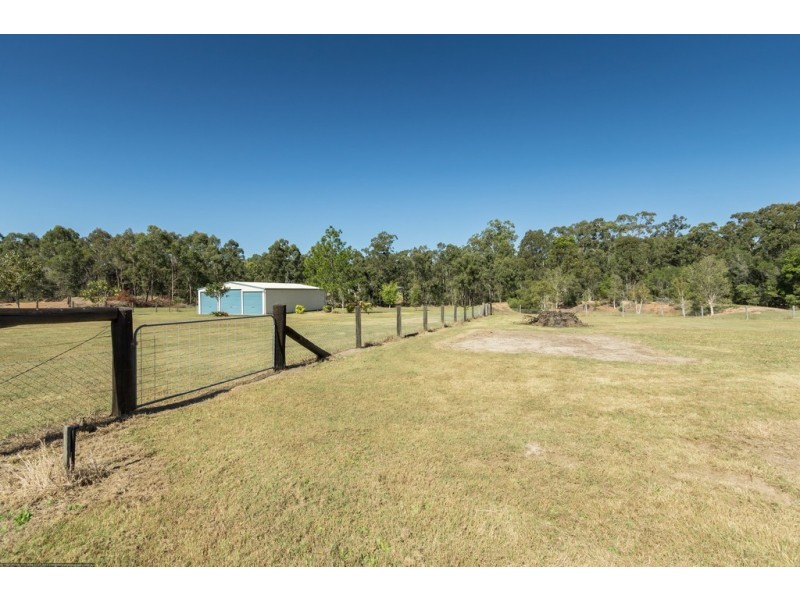 19 Newfarm Place, Takura QLD 4655
