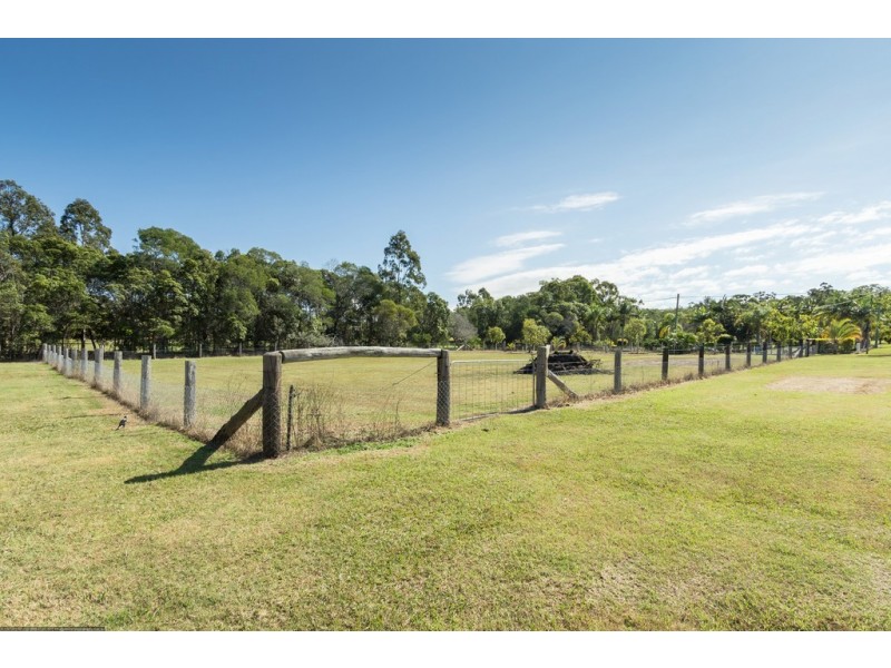 19 Newfarm Place, Takura QLD 4655