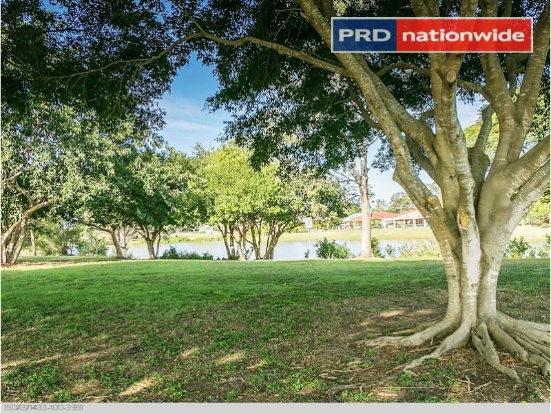 3 Sandalan Way, Urangan QLD 4655