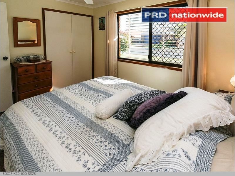 3 Sandalan Way, Urangan QLD 4655