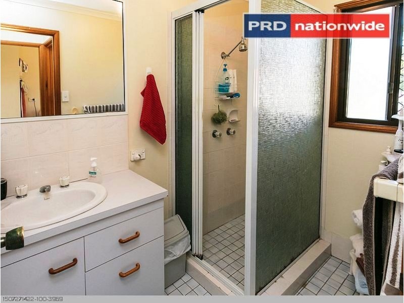 3 Sandalan Way, Urangan QLD 4655