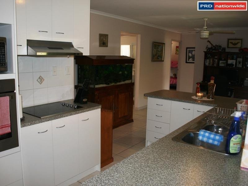 4 Trill Ct, Urangan QLD 4655