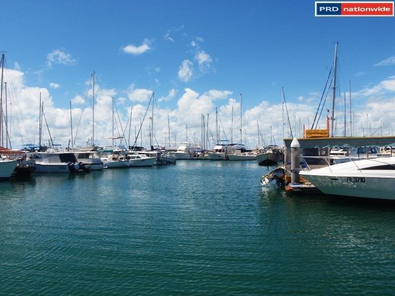 4 Trill Ct, Urangan QLD 4655